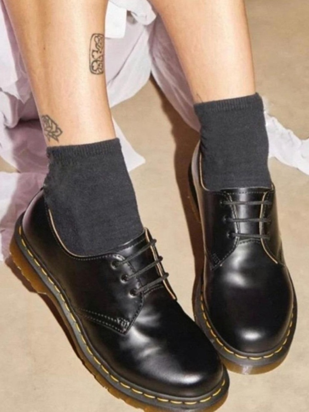 DR. MARTEN’S WOMEN'S SMOOTH LEATHER OXFORD SHOES SZ 6